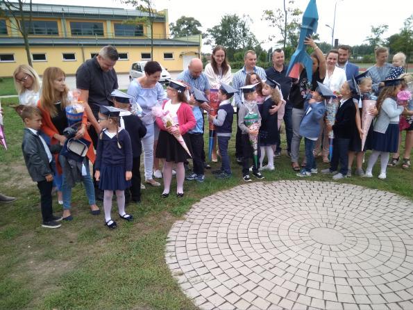 Uroczysta inauguracja roku szkolnego 2019/2020 w Publicznej Szkole Podstawowej w Karłowicach.