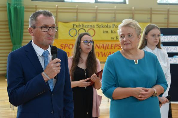 Pożegnanie klasy ósmej Publicznej Szkoły Podstawowej w Karłowicach