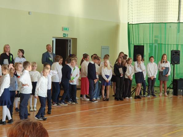 Dzień Edukacji Narodowej w Publicznej Szkole Podstawowej w Karłowicach